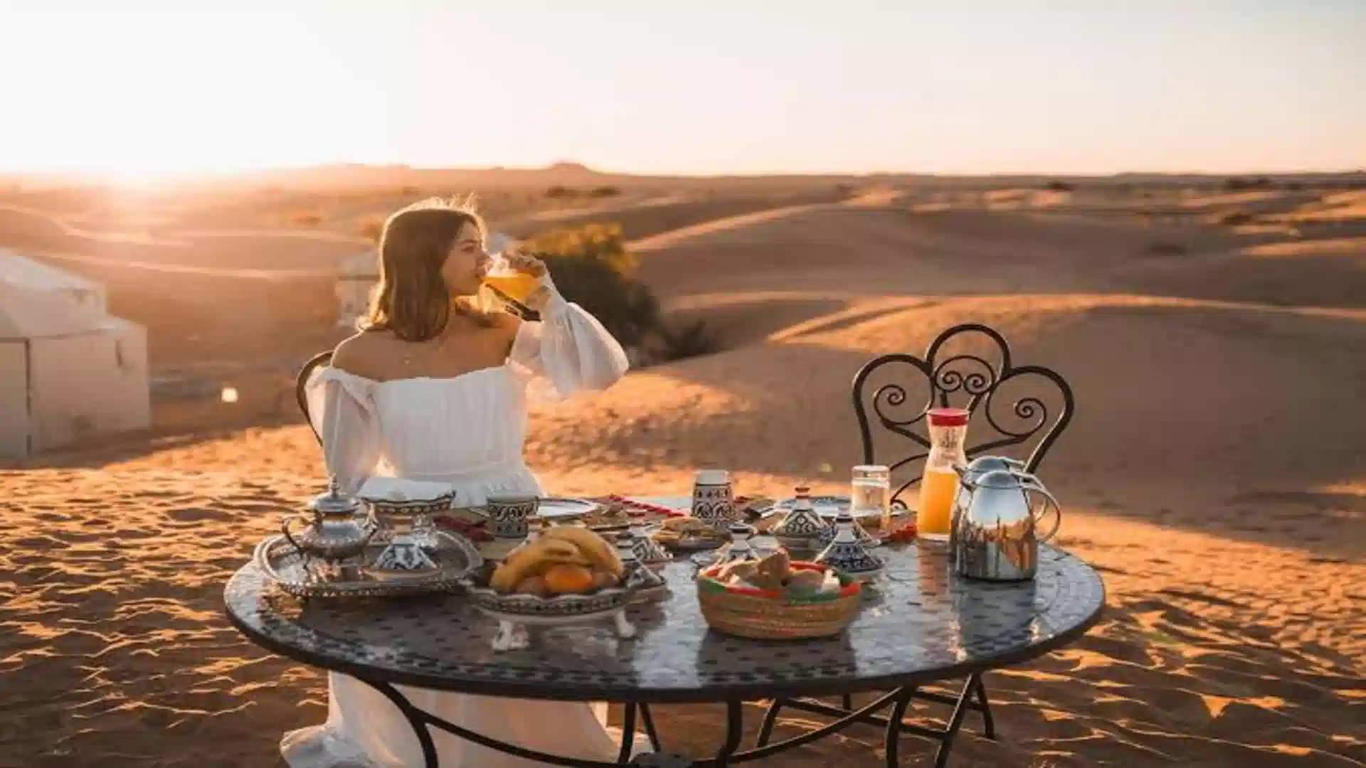 Tipping in Morocco Breakfast in the luxury camp in Merzouga